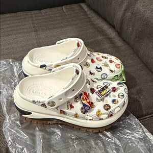 Crocs X NBA 2023 Utah All Star Game Mens Echo Clog Jibbitz SZ 6